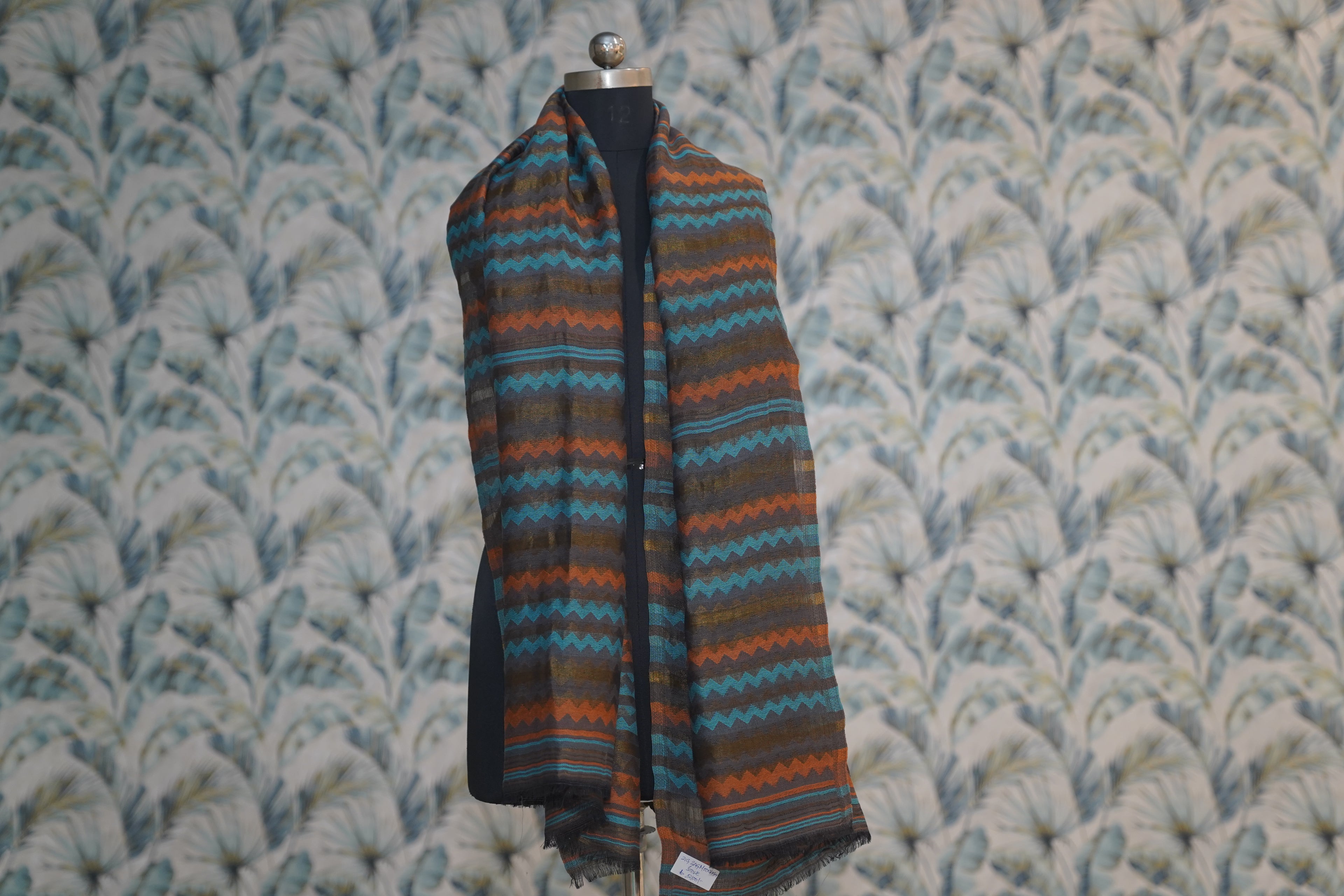 Fish bone zigzag brown stole