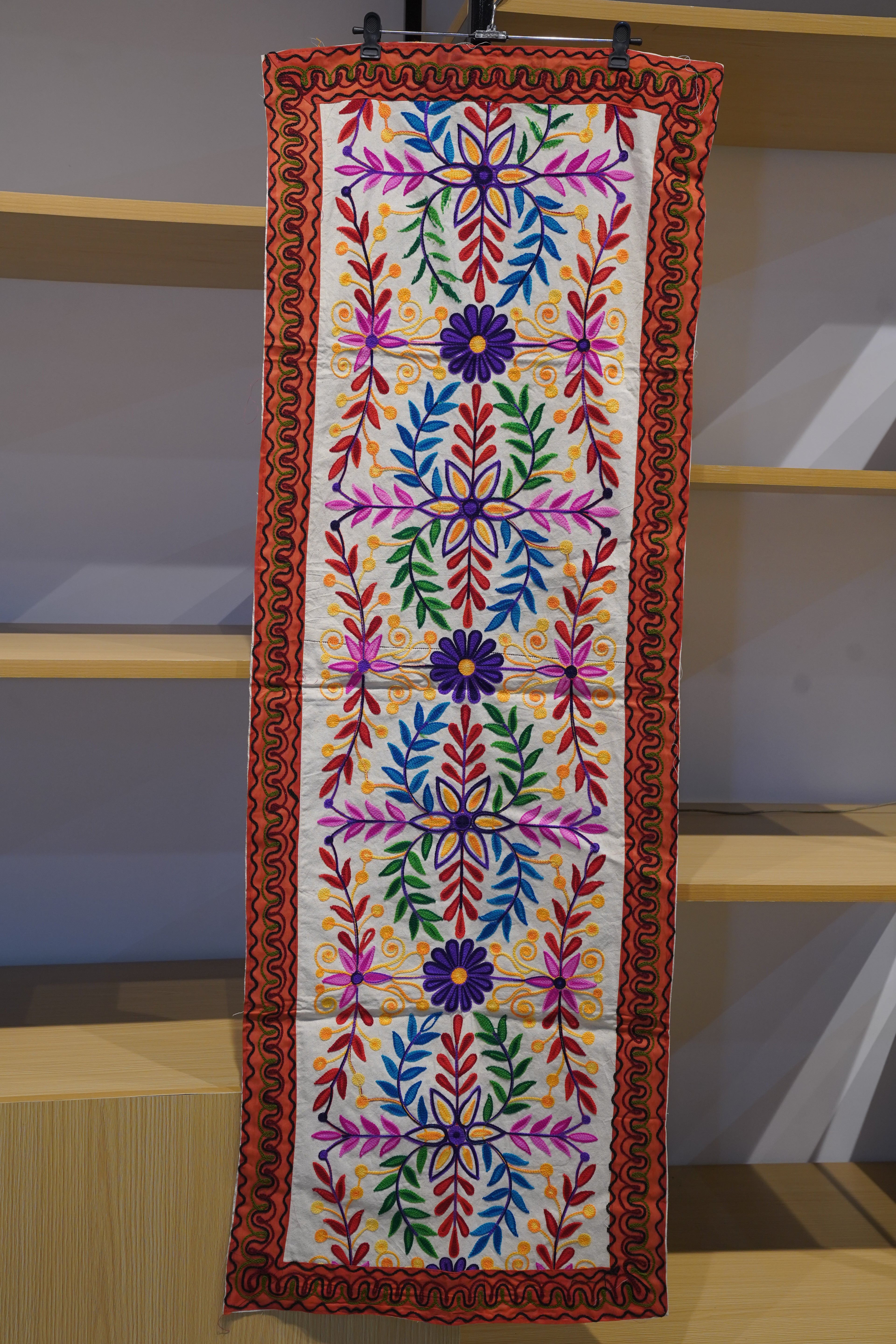 Floral pattern Runner