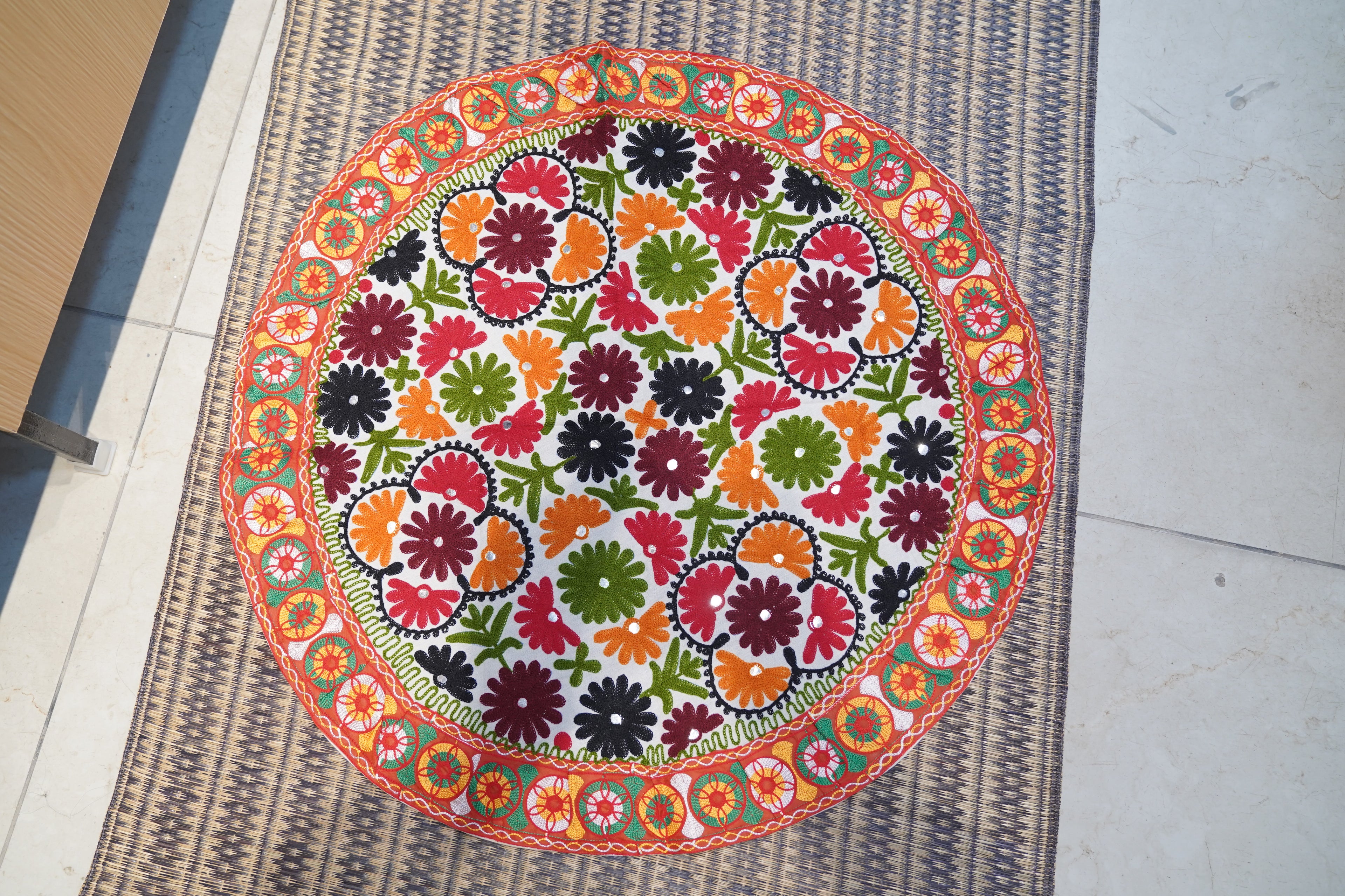 Tablecloth Flowers Round