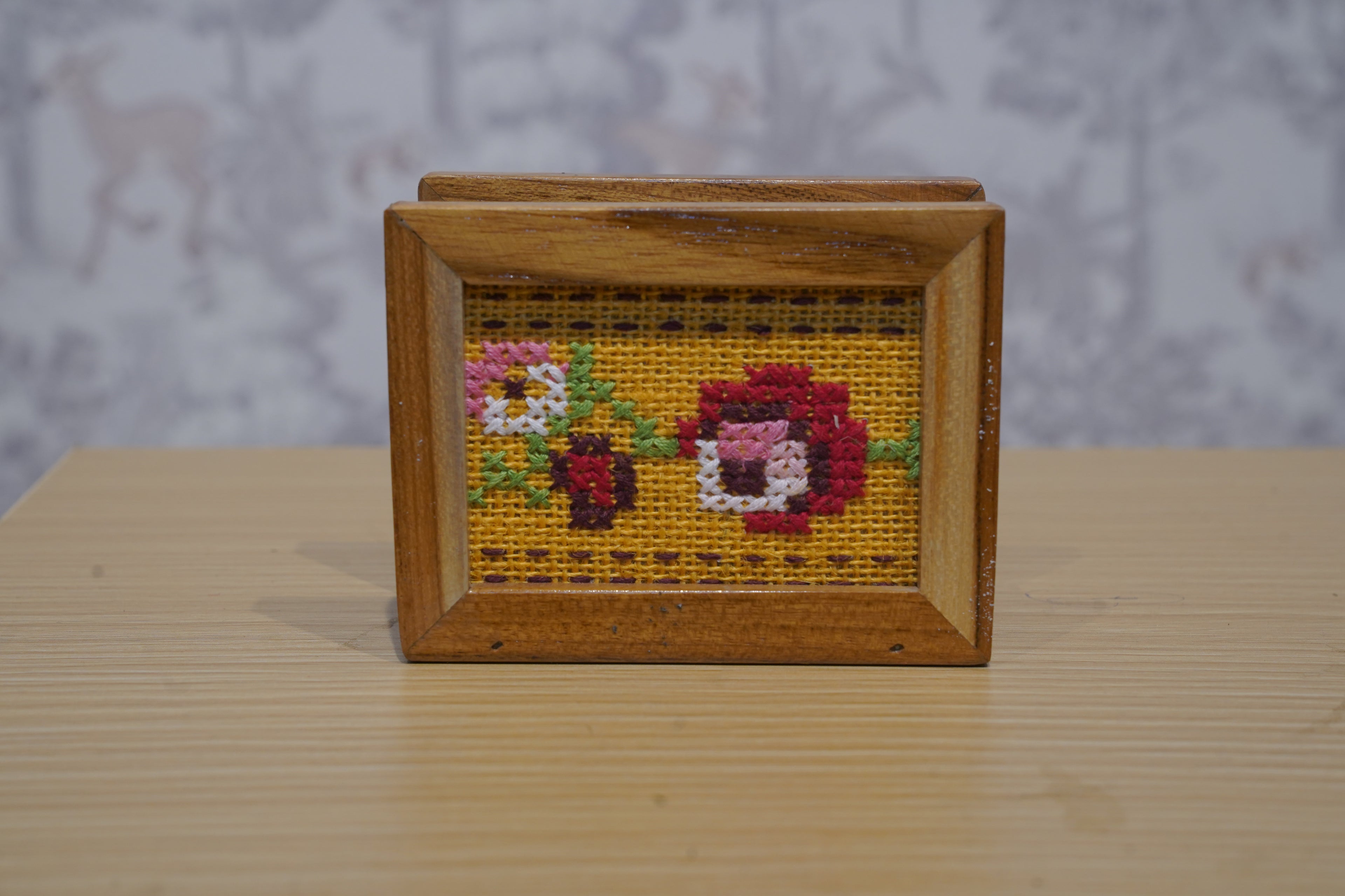 Yellow Tissue holder