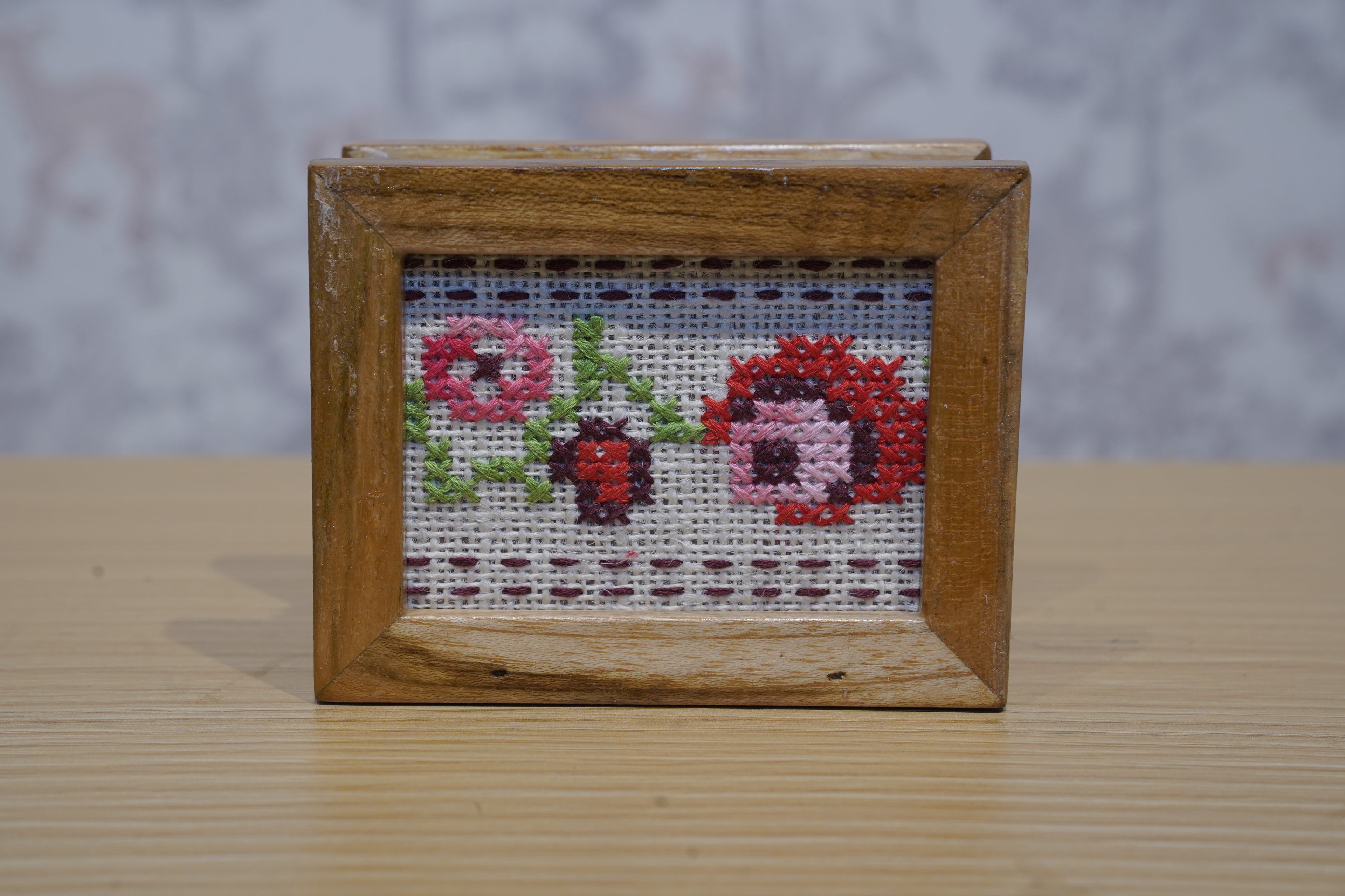 Cream Rose Tissue holder - 3 pieces