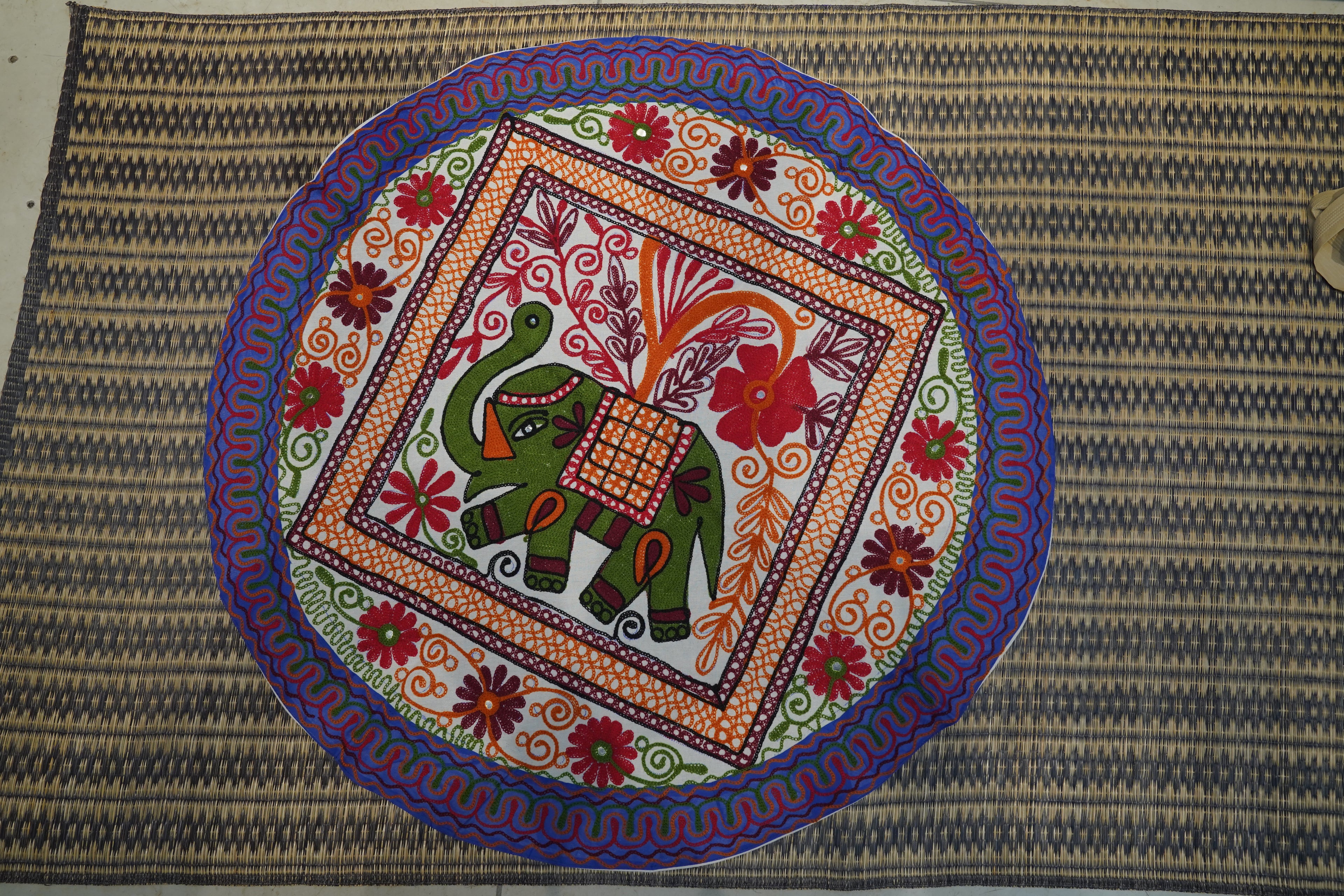 Floral round purple tablecloth